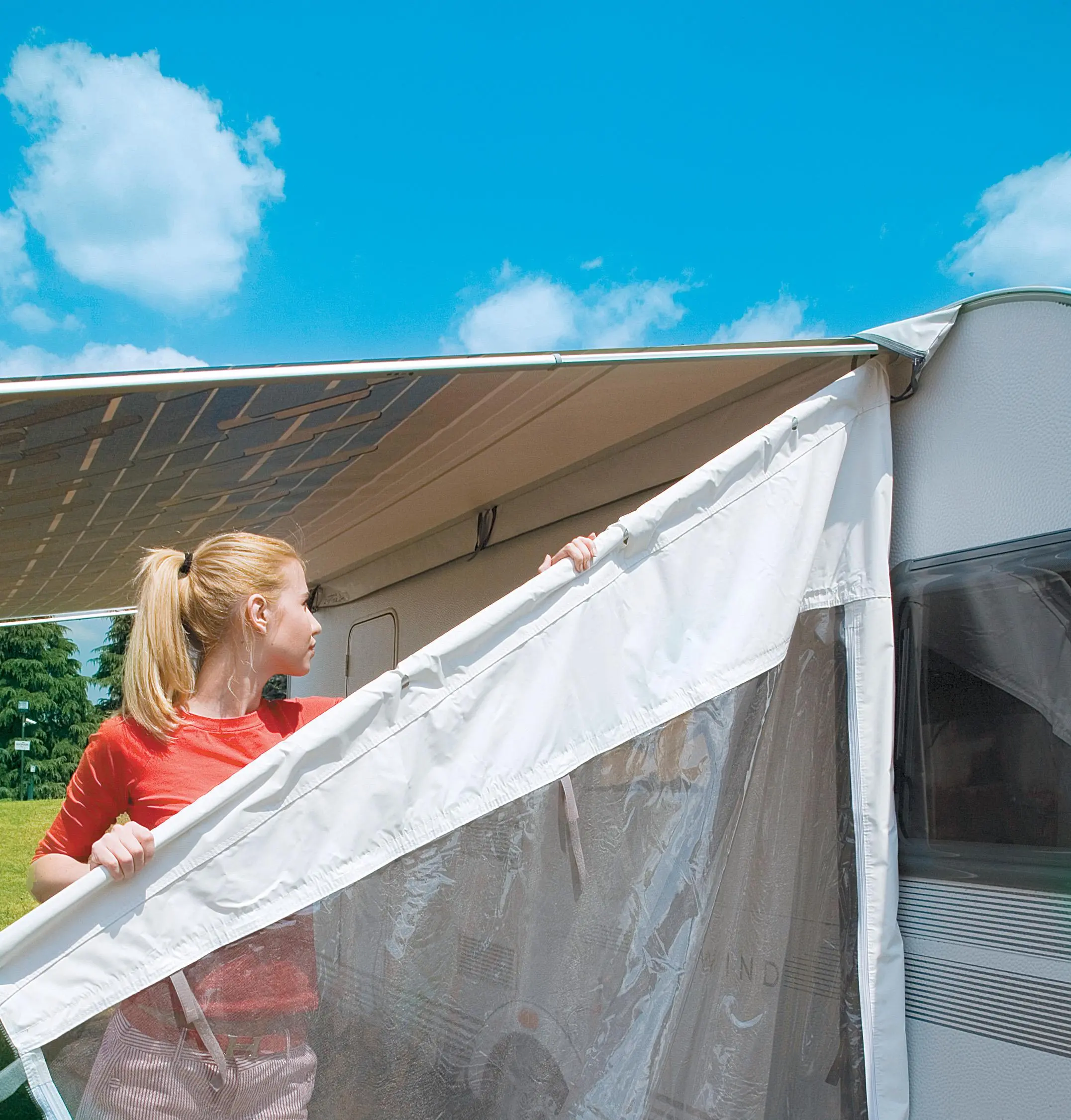 Fiamma Caravanstore XL side w Pro - Image 4