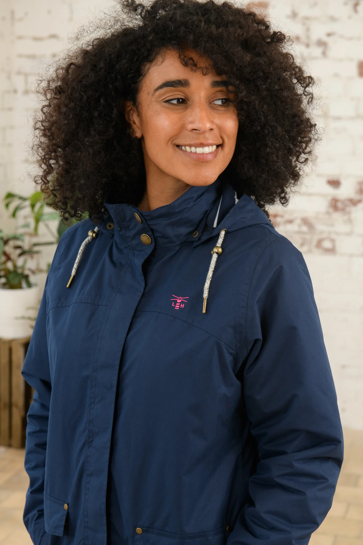 Lighthouse Iona Waterproof Ladies Coat - Image 4