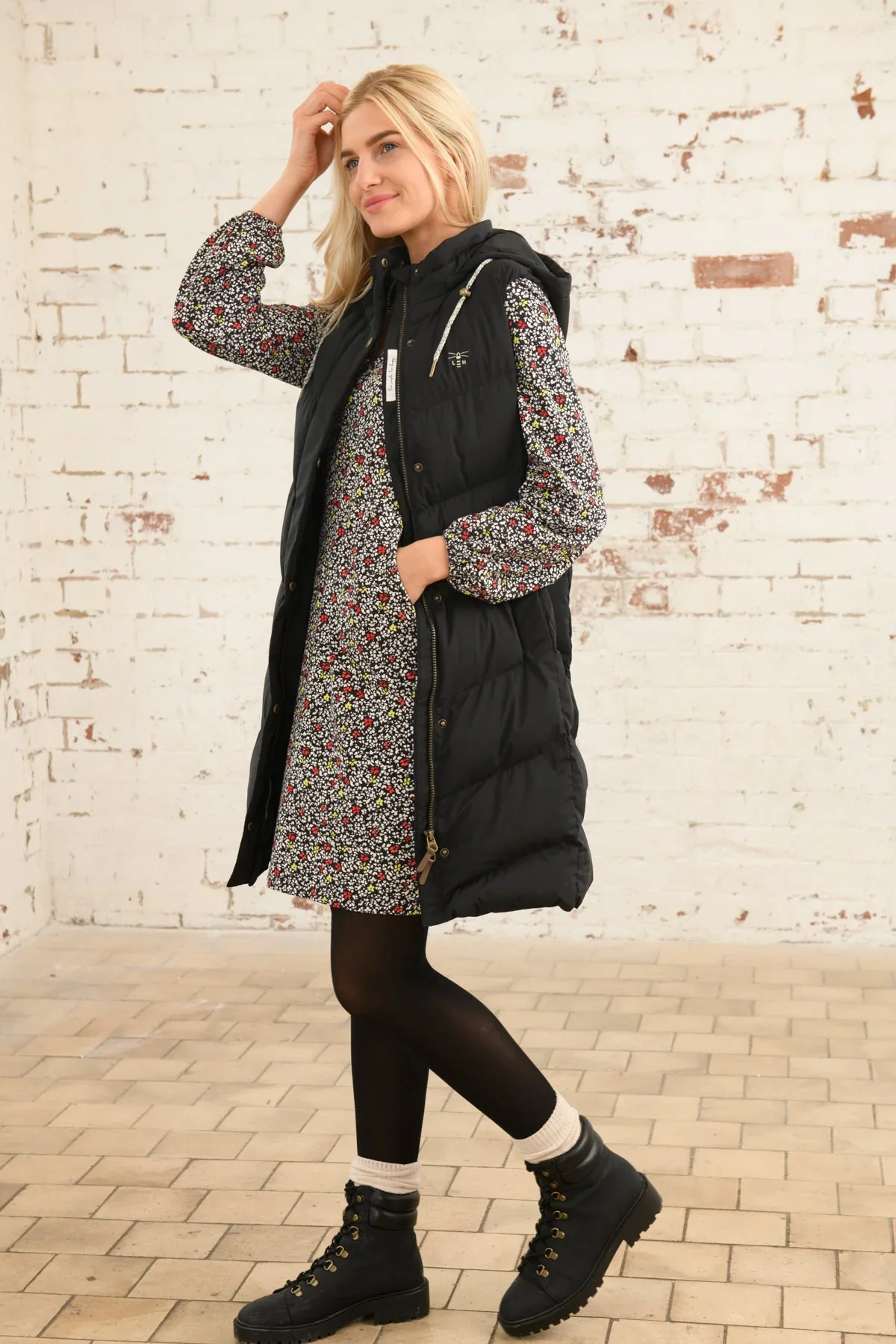 Lighthouse Savannah Long Gilet - Image 3