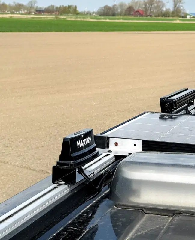 Maxview Roam Campervan Bracket Fixing Kit Black - Image 2