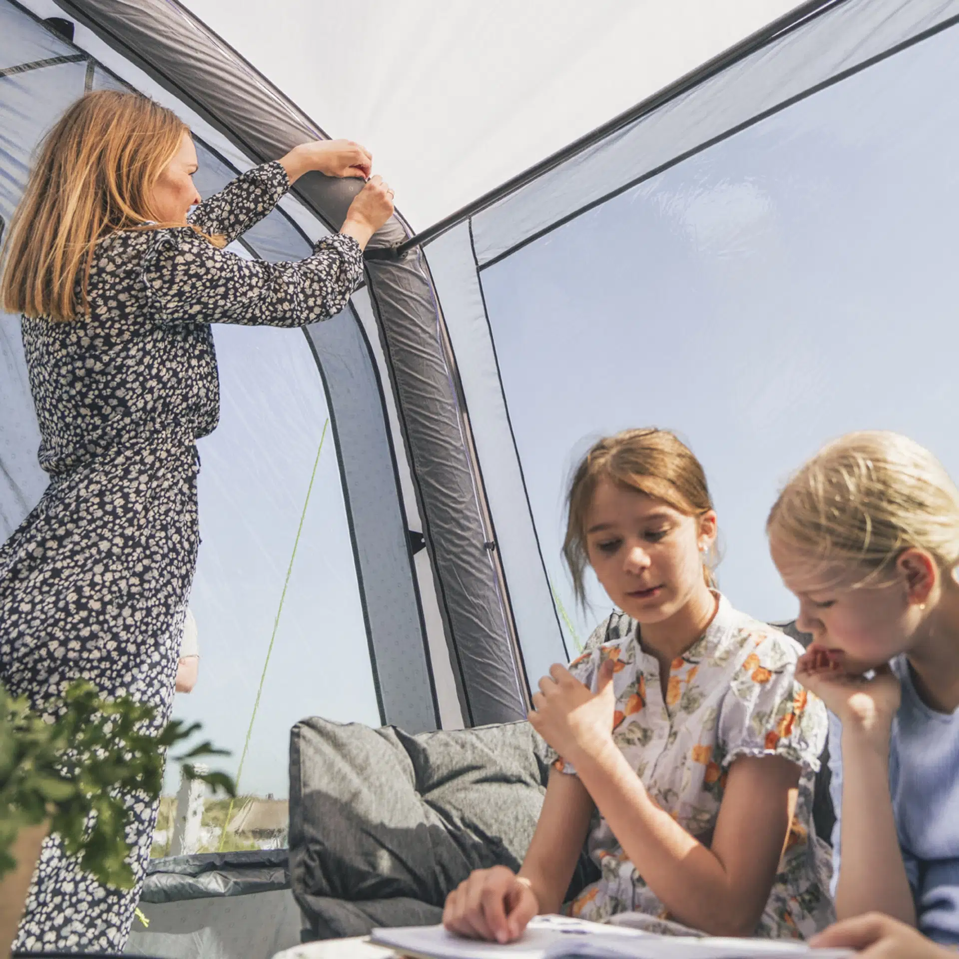 Outwell Monterey 4 AIR Tent - Image 7