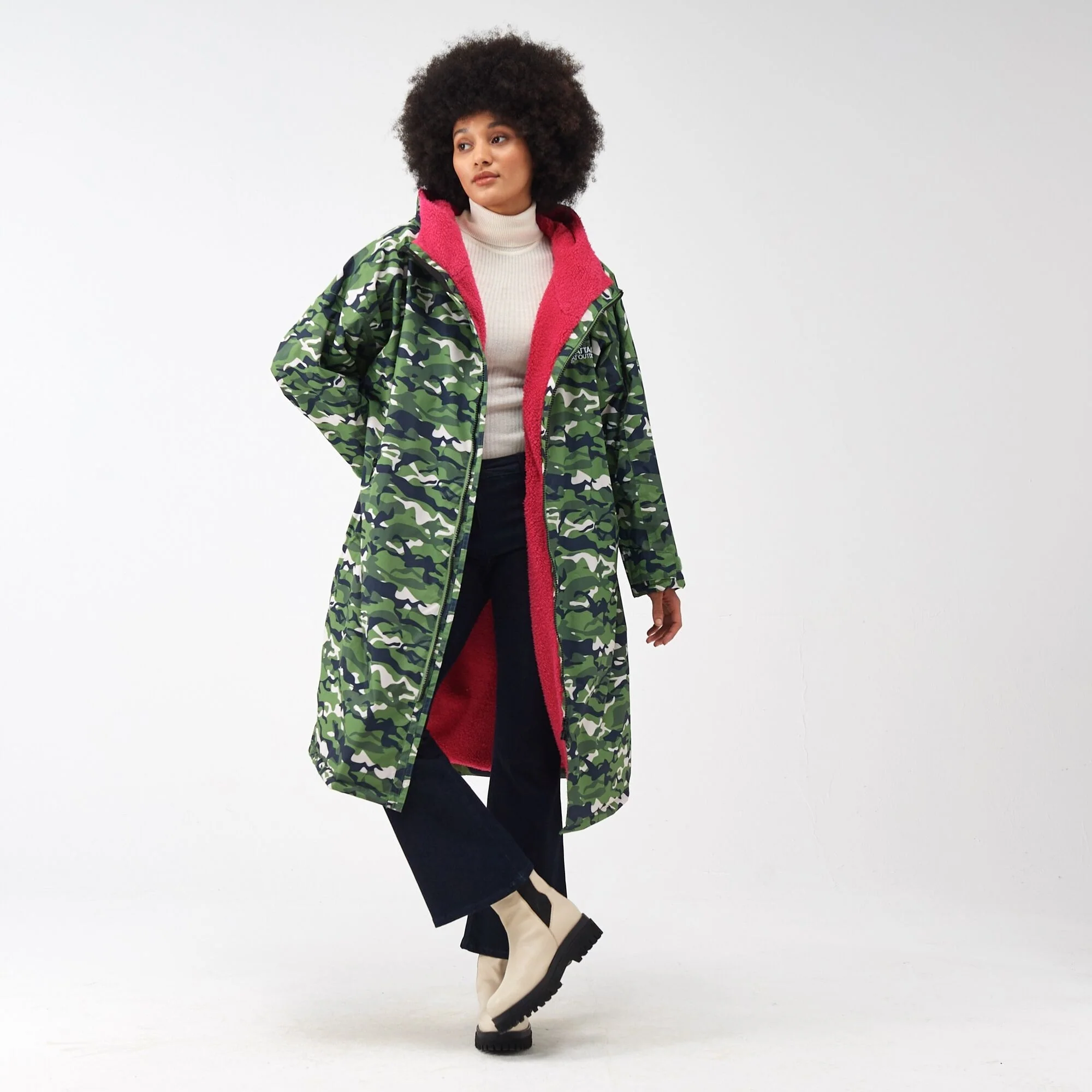 Regatta Adult Waterproof Changing Robe - Image 29