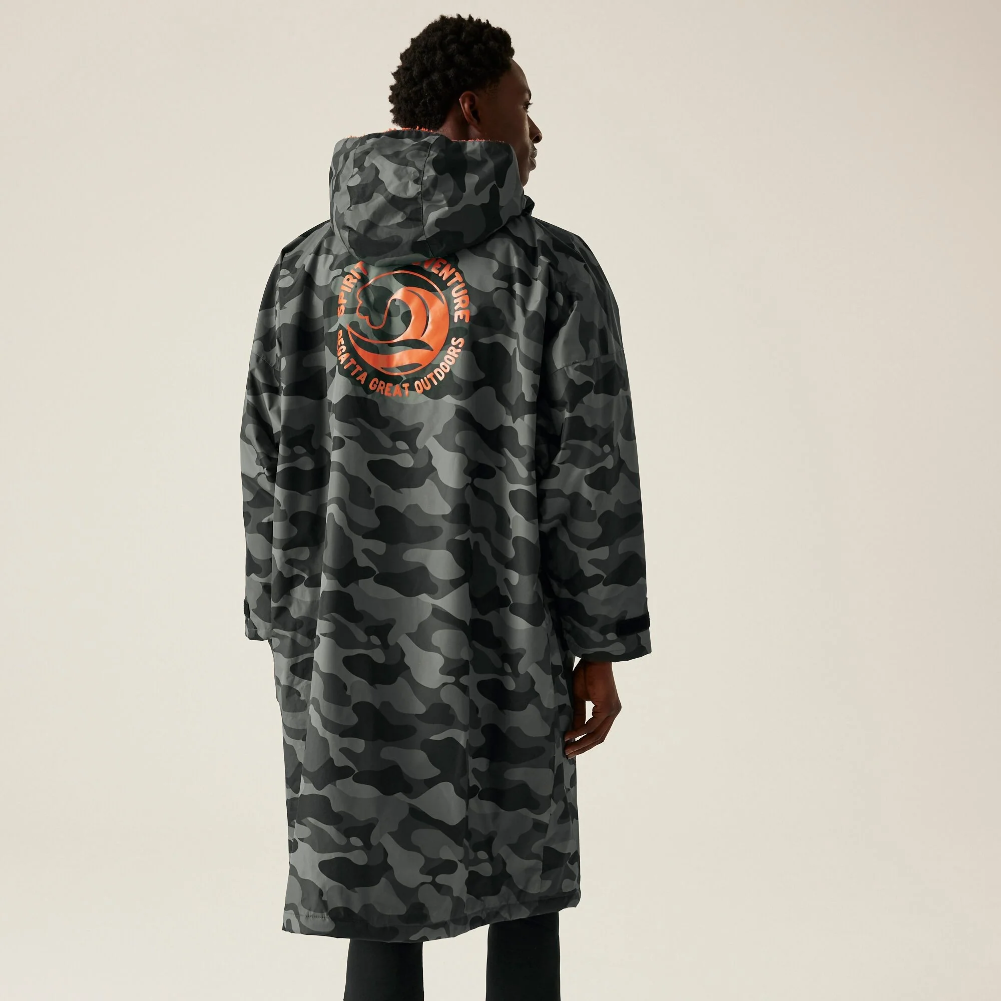 Regatta Adult Waterproof Changing Robe - Image 37
