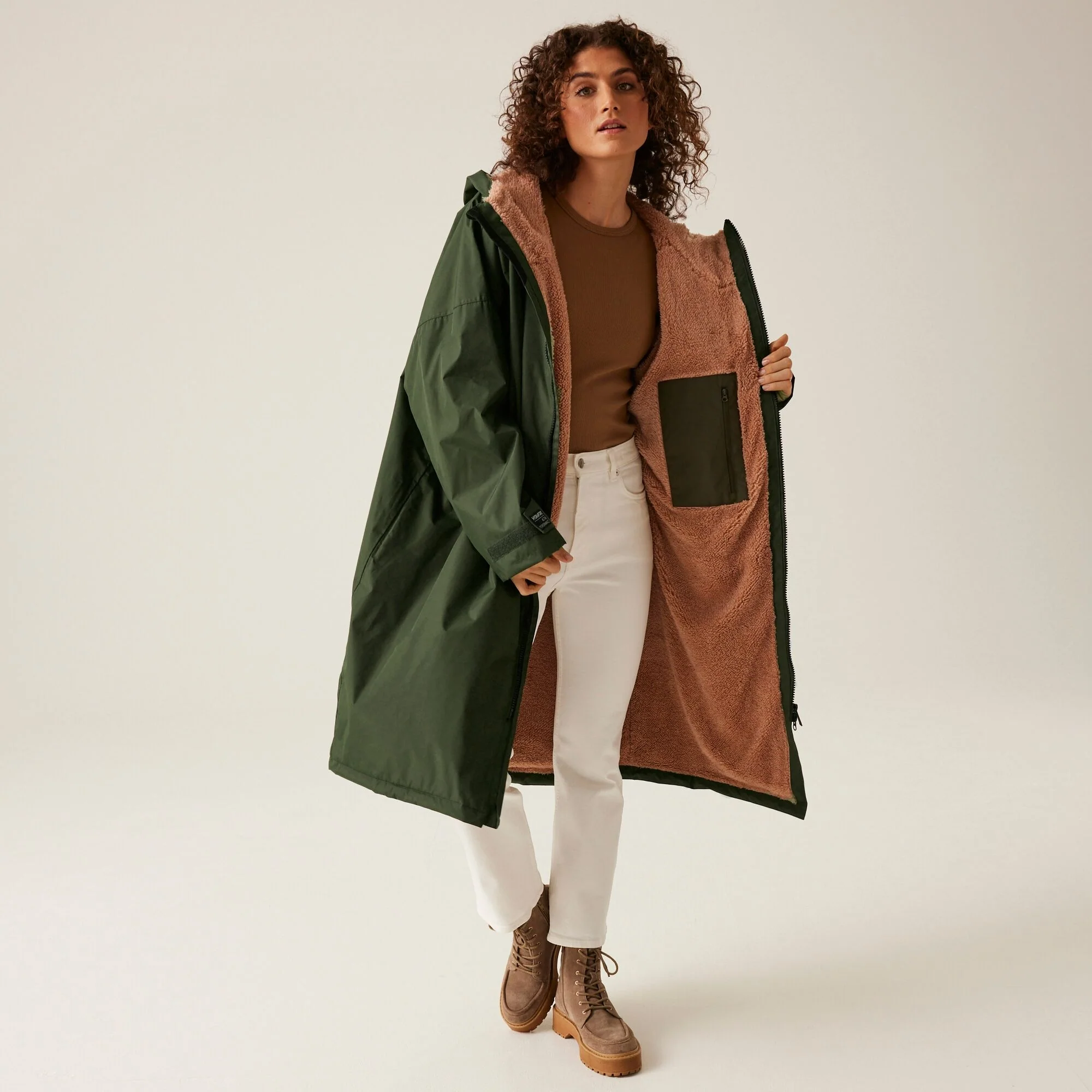 Regatta Adult Waterproof Changing Robe - Image 45