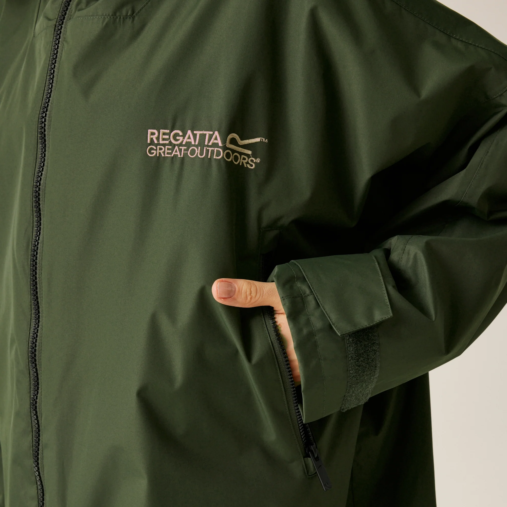 Regatta Adult Waterproof Changing Robe - Image 47