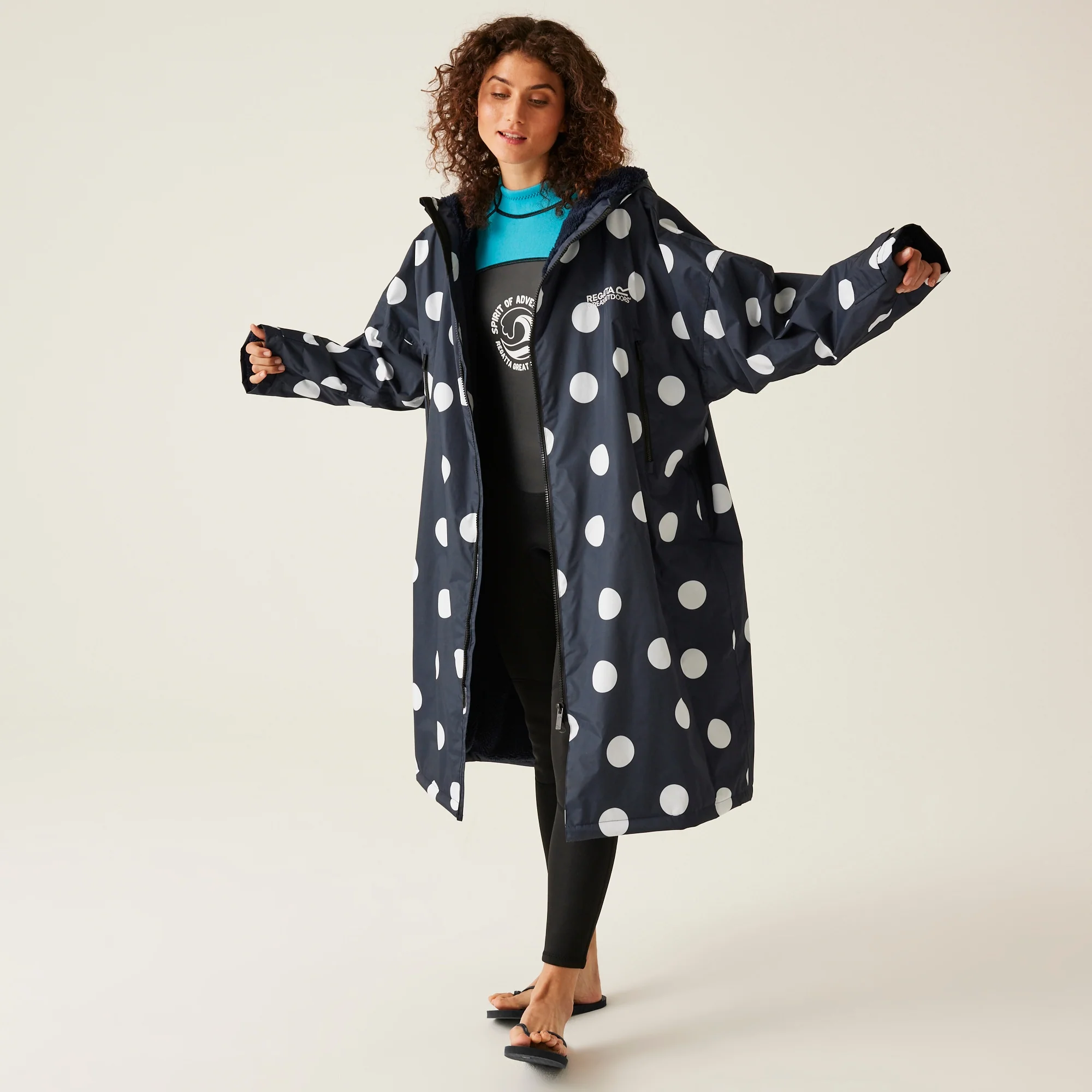 Regatta Adult Waterproof Changing Robe - Image 54