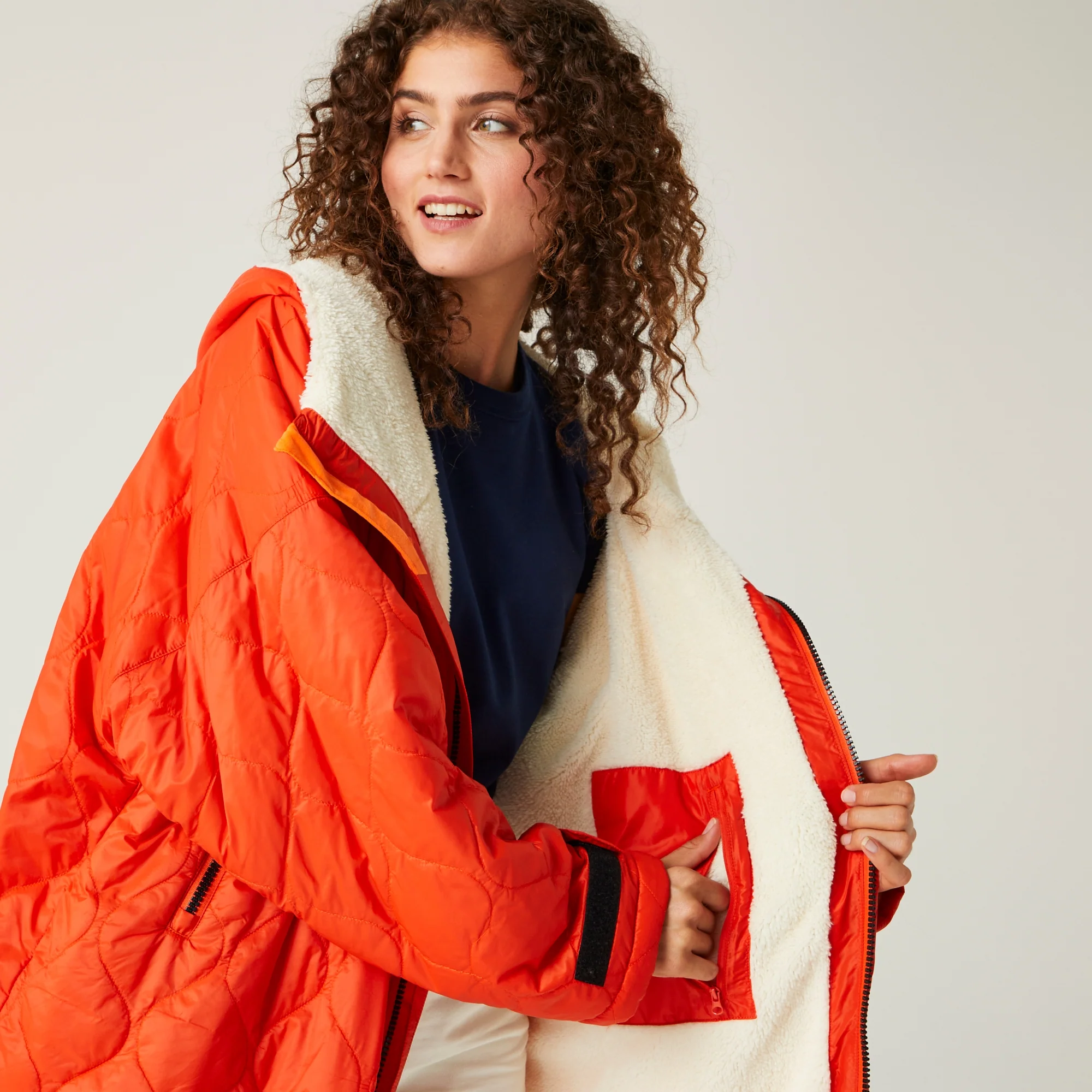 Regatta Adults Quilted Changing Robe - Image 4