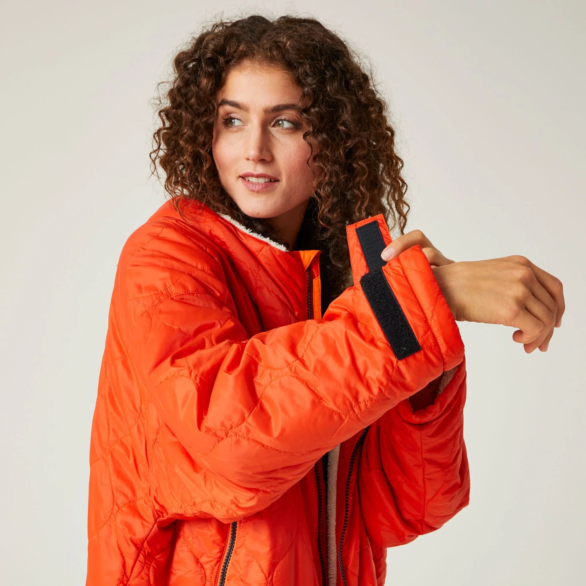 Regatta Adults Quilted Changing Robe - Image 6