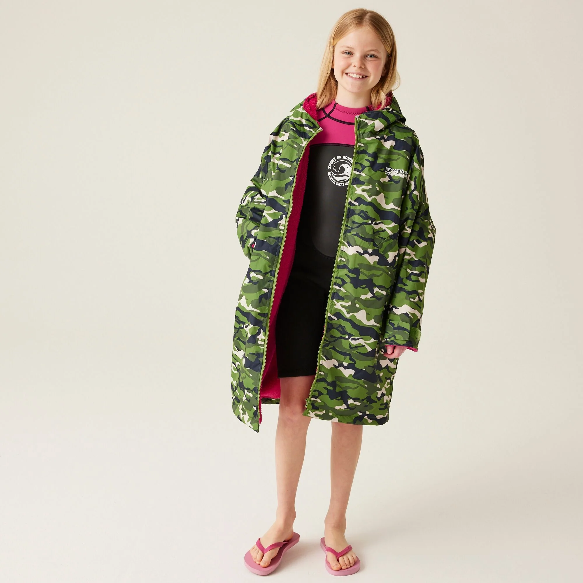 Regatta Junior Waterproof Changing Robe - Image 13