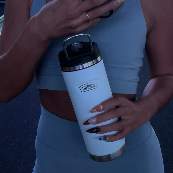 Thermos ICON Flip Lid Bottle 710 ml Harebell Blue - Image 9
