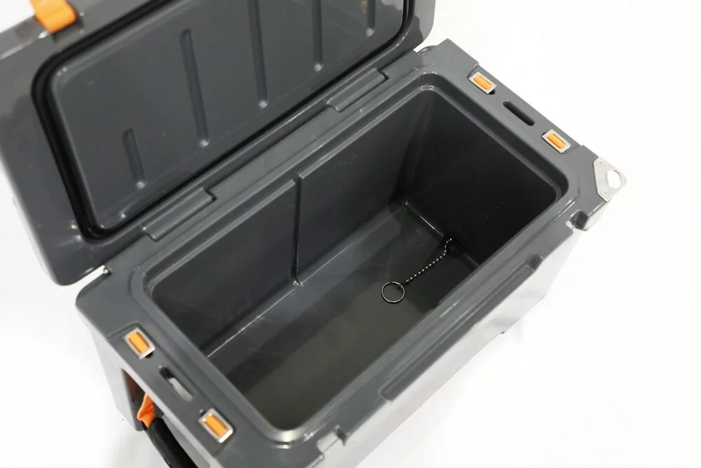 Vango Glacier 33L Cool Box - Image 6